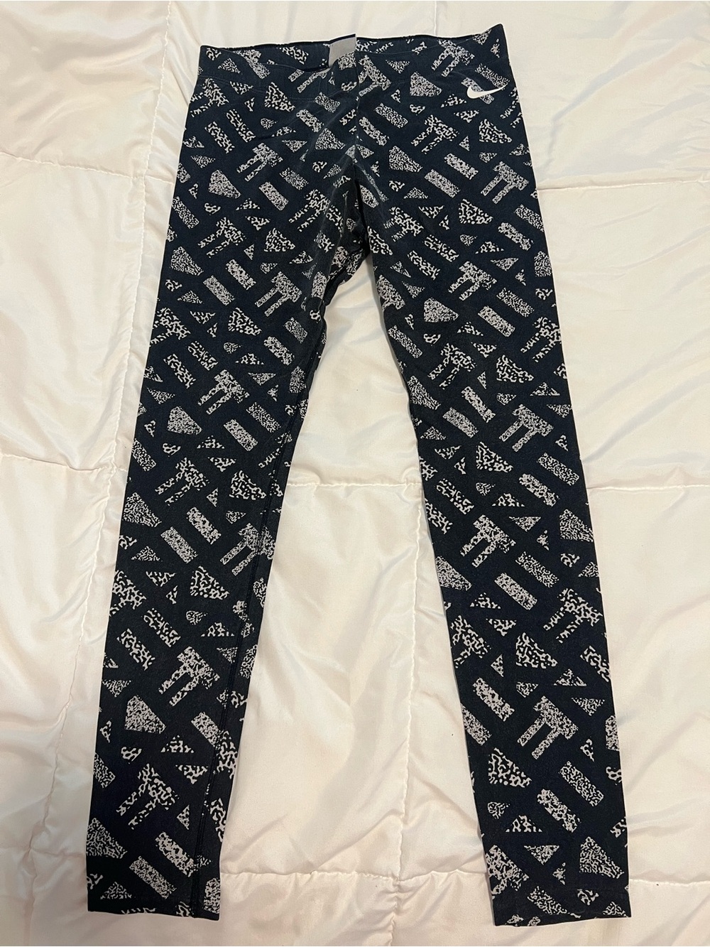 Nike Black Leggings with White Geometric Print